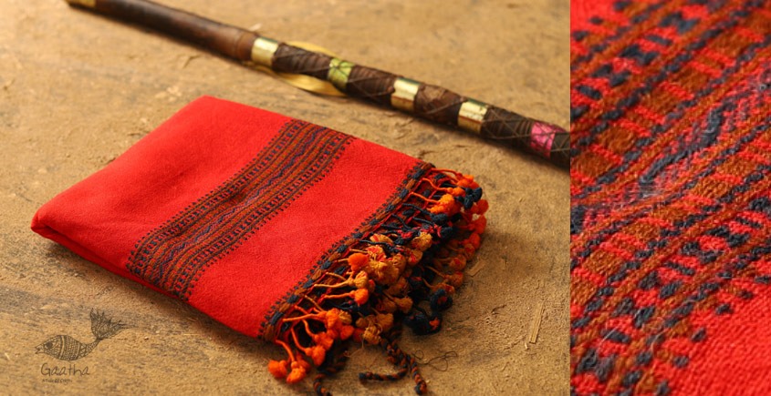 From the grasslands ❅ Woolen shawl {  द }